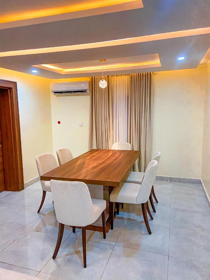 Plush Hotel,Abuja Esterno foto